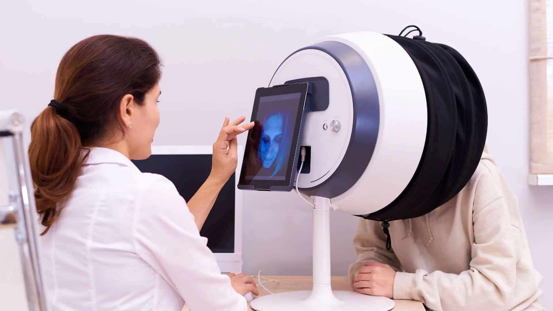 photo d'un appareil qui permet le diagnostic de peau numérique